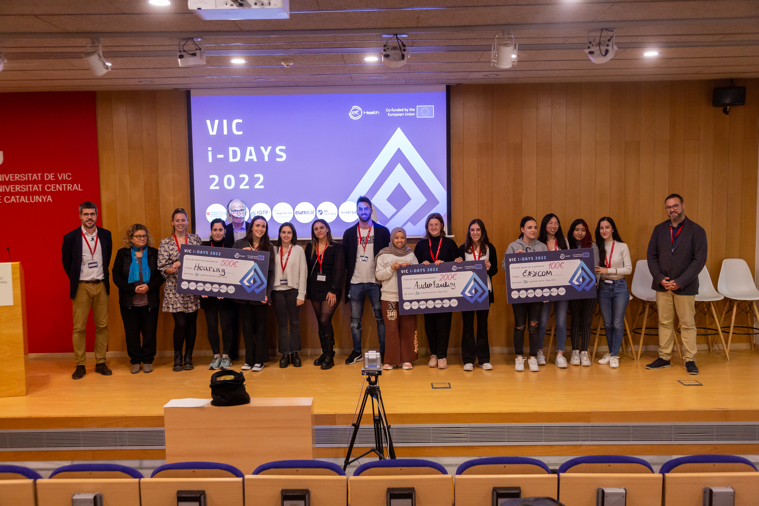 Els tres equips guanyadors del campionat Vic i-Days 2022