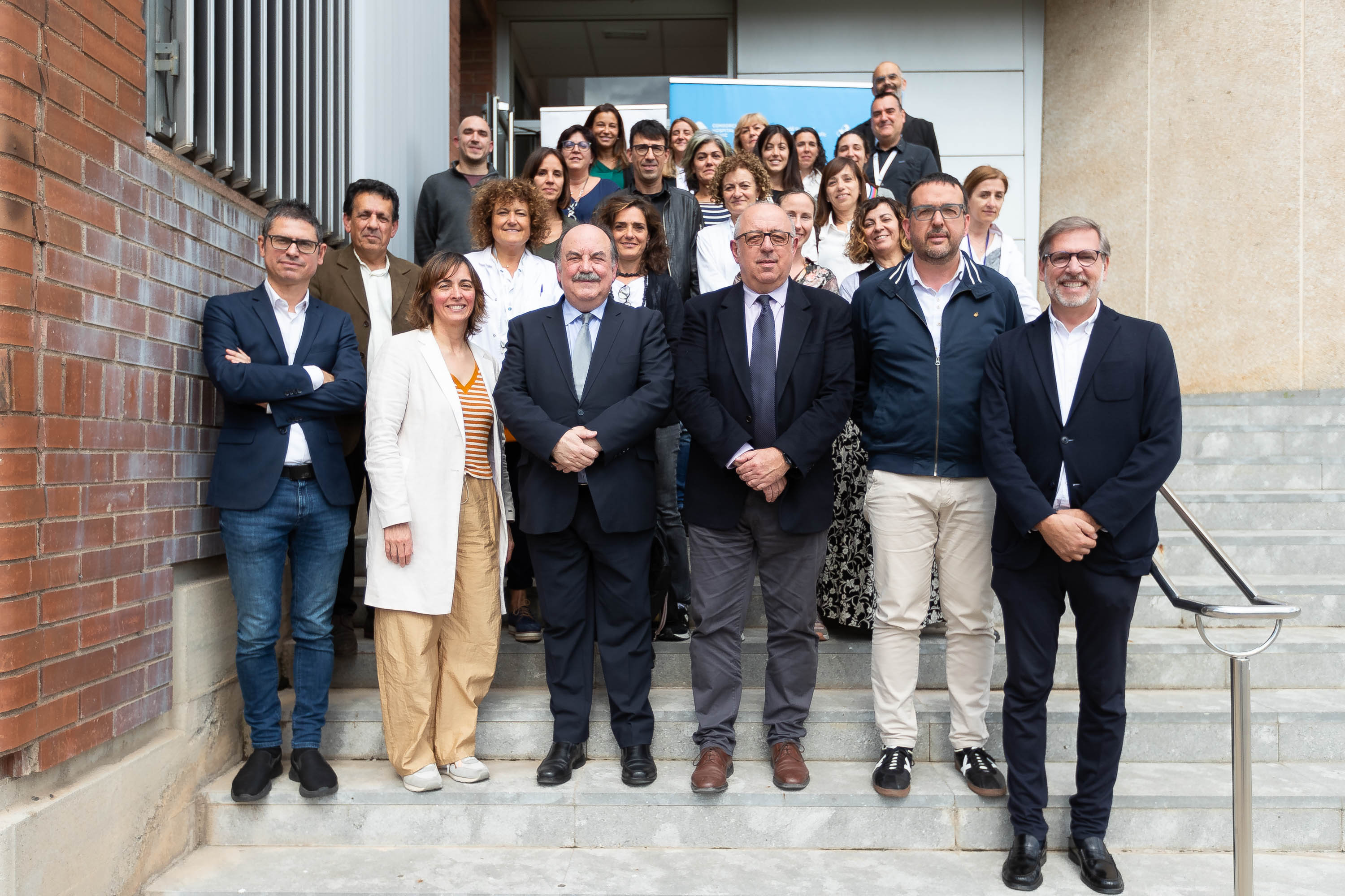 Foto de família de la presentació del PDD a l'Hospital Universitari de Vic