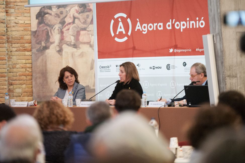 Anna Erra, Àngels Chacón i Josep Arimany a l'Àgora d'opinió d'aquest divendres